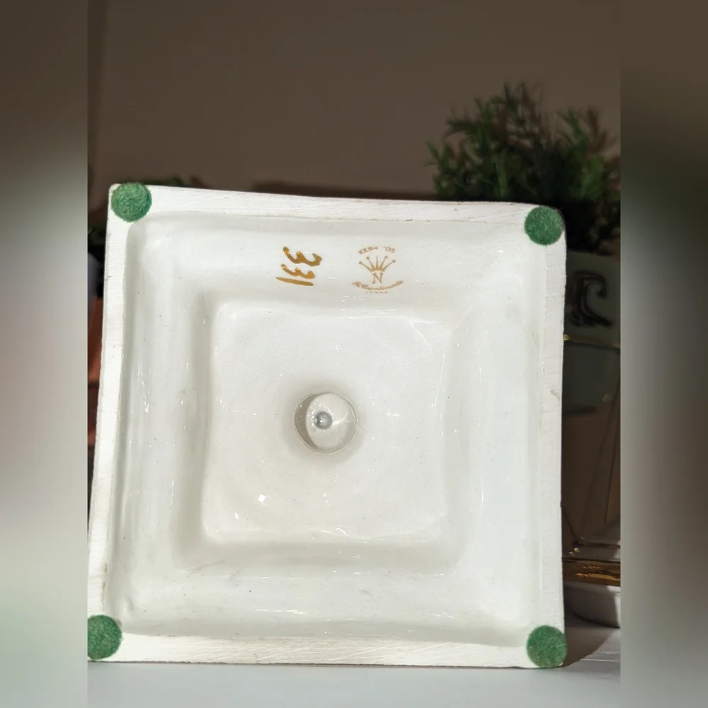 RARE Capodimonte Keramos Hand Painted Italian Porcelain Urn w/ Lid - Picture 12 of 13